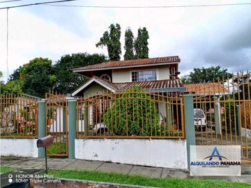 Alquilo preciosa casa amueblada en San Carlitos, con opcion a compra!