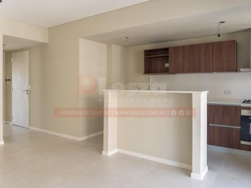 Semipiso de 2 ambientes con doble orientación - Lomas De Zamora