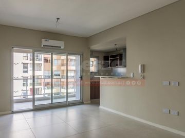 Semipiso de 2 ambientes con doble orientación - Lomas De Zamora