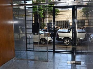 Venta Dto. 1 Dor.  C/balcón al Frente Zona Tribunales