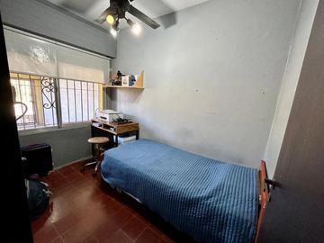 CASA EN VENTA CUATRO AMBIENTES