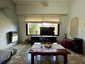CASA EN VENTA CUATRO AMBIENTES