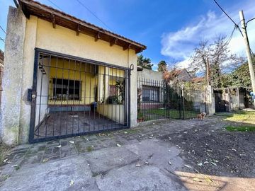 CASA EN VENTA CUATRO AMBIENTES