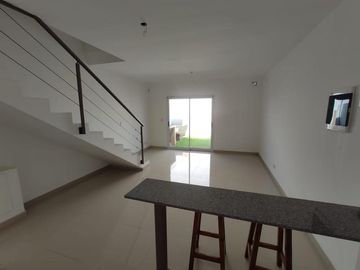 Muy lindo PH en Juan de Garay 3220