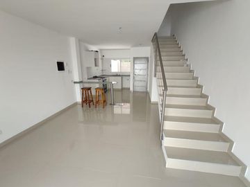 Muy lindo PH en Juan de Garay 3220