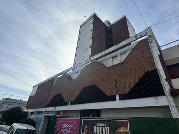 Edificio en venta para reconvertir en vivienda o readaptar su uso