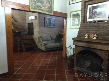 Venta Casa Quinta - Pilar Centro - Con caballerizas
