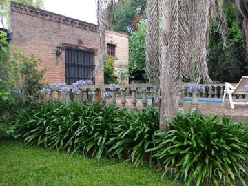 Venta Casa Quinta - Pilar Centro - Con caballerizas