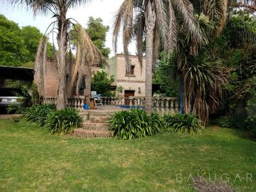 Venta Casa Quinta - Pilar Centro - Con caballerizas