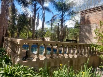 Venta Casa Quinta - Pilar Centro - Con caballerizas