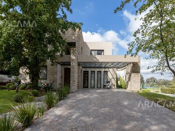 CASA en VENTA en Saint Thomas Oeste - Canning