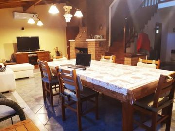 Casa en Funes