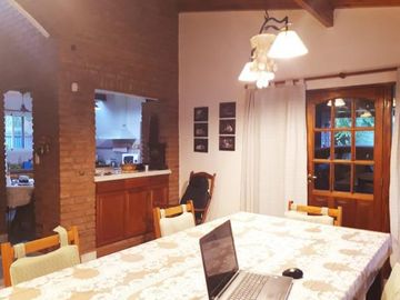 Casa en Funes
