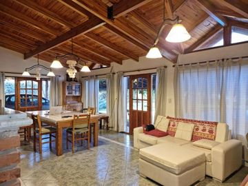 Casa en Funes