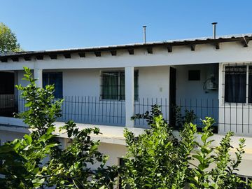 Casa con 9 Departamentos en Colón Venta