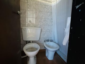 Casa con 9 Departamentos en Colón Venta