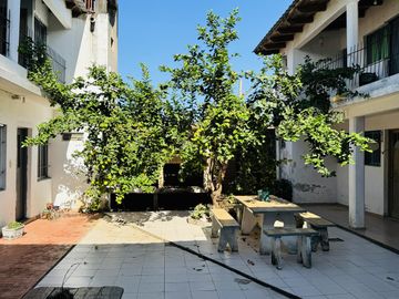 Casa con 9 Departamentos en Colón Venta
