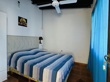 Casa con 9 Departamentos en Colón Venta