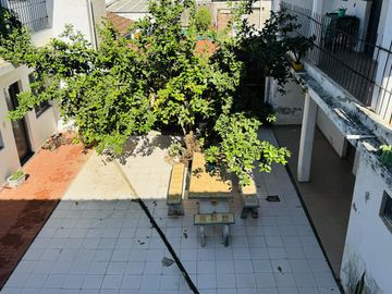 Casa con 9 Departamentos en Colón Venta
