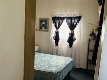 Casa con 9 Departamentos en Colón Venta