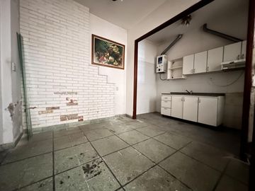 Casa en  Liniers