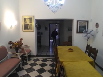 La Cumbre Casa Grande con Departamento en pleno centro