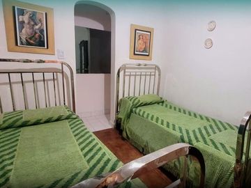 La Cumbre Casa Grande con Departamento en pleno centro