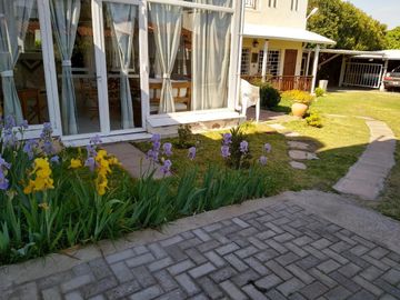 La Cumbre Casa Grande con Departamento en pleno centro