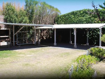 La Cumbre Casa Grande con Departamento en pleno centro