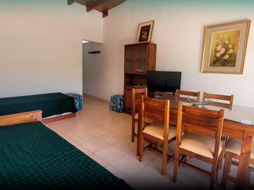 La Cumbre Casa Grande con Departamento en pleno centro