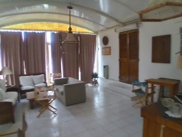 La Cumbre Casa Grande con Departamento en pleno centro