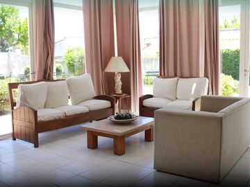 La Cumbre Casa Grande con Departamento en pleno centro