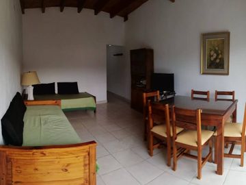 La Cumbre Casa Grande con Departamento en pleno centro
