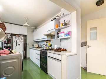 Venta Departamento, Piso de 4 Ambientes con Dependencia en Palermo Botánico