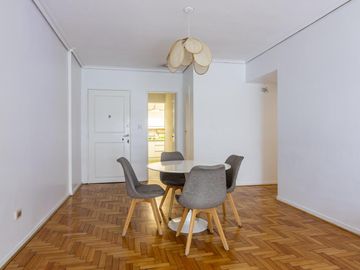 Venta Departamento, Piso de 4 Ambientes con Dependencia en Palermo Botánico