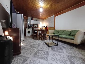 Casa en  venta- 2 dormitorios- Neuquén, Barrio Confluencia