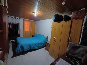 Casa en  venta- 2 dormitorios- Neuquén, Barrio Confluencia