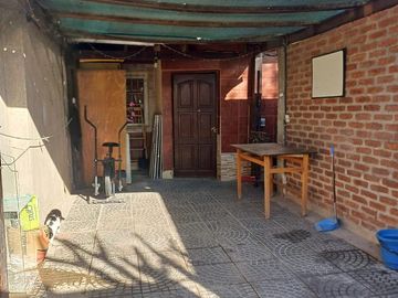 Casa en  venta- 2 dormitorios- Neuquén, Barrio Confluencia