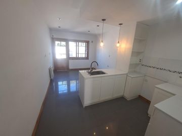 Dúplex en venta - 2 Dormitorios 2 Baños - Cochera - 100Mts2 - General Rodríguez