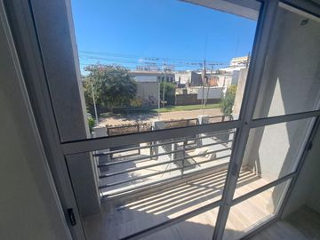 Dúplex en venta - 2 Dormitorios 2 Baños - Cochera - 100Mts2 - General Rodríguez