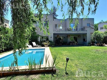 Casa en venta en Barrio Santa Teresa - Benavidez - Tigre