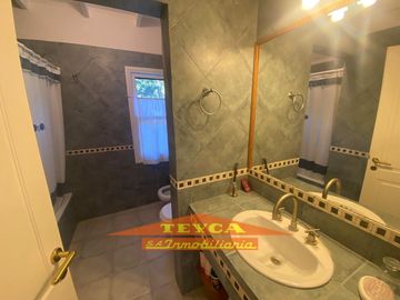 Casa en venta, 5 amb c/ Dep, Barrio Pinamar Chico