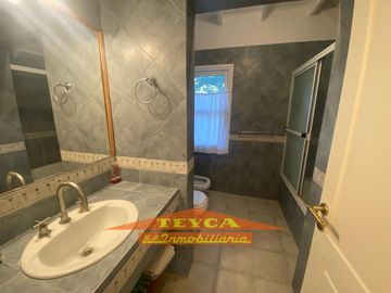 Casa en venta, 5 amb c/ Dep, Barrio Pinamar Chico