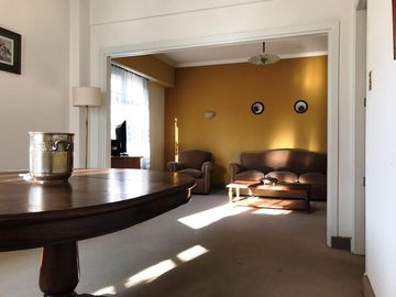 Venta  semipiso 3 Ambientes  c/dependencia - Plaza Colon