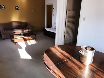 Venta  semipiso 3 Ambientes  c/dependencia - Plaza Colon
