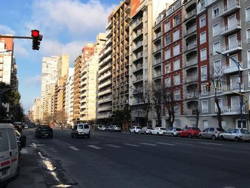 Venta  semipiso 3 Ambientes  c/dependencia - Plaza Colon
