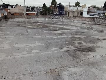 Casa en Isidro Casanova