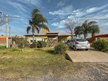 Casa de 3 dormitorios en Funes Town
