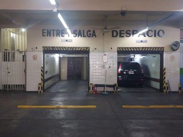 Cochera en venta - 14Mts2 - Balvanera