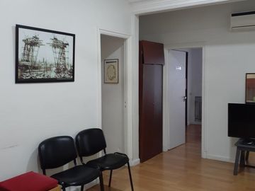 Venta departamento, tres dormitorios dos baños, luminoso - Barrio Norte